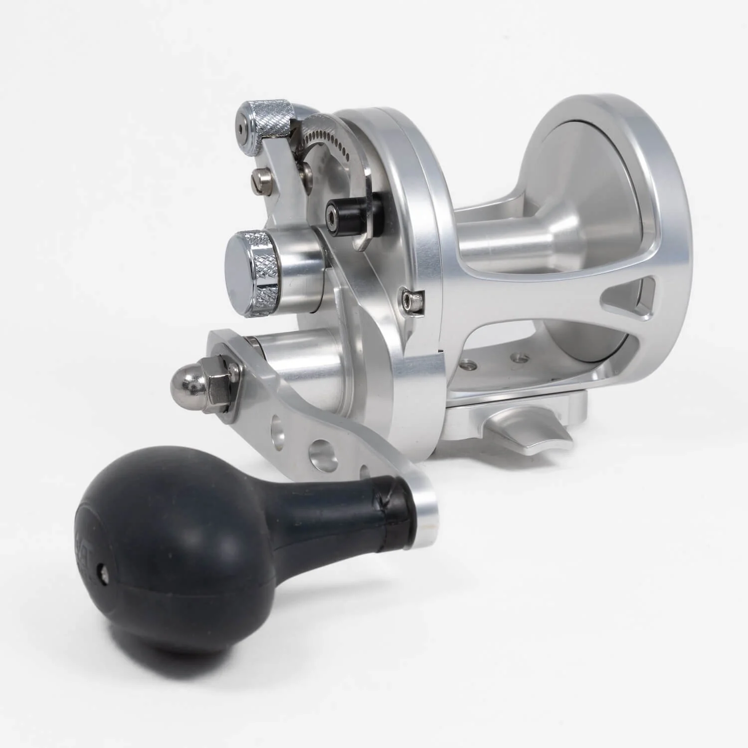 Avet MXL G2 6/4 MC Lever Drag Reels - Image 3