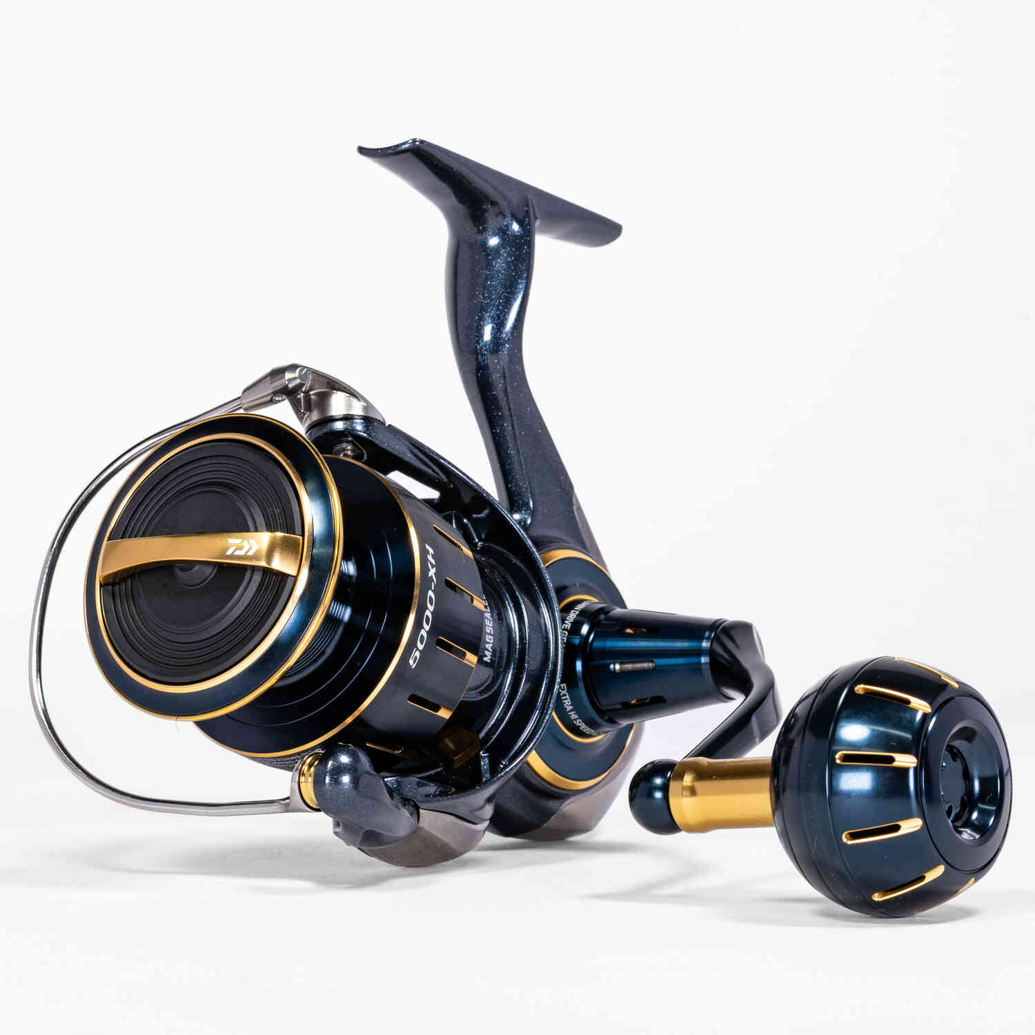 Daiwa 2023 Saltiga Spinning Reels - Image 2