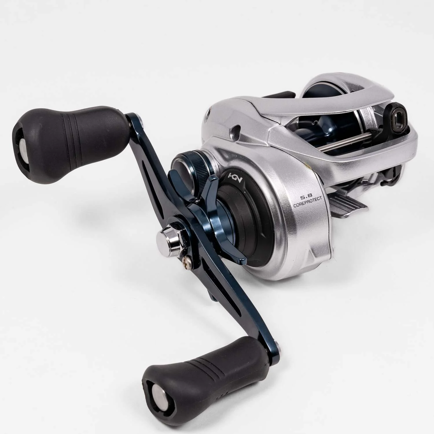Shimano Tranx 300 Low Profile Baitcasting Reels - Image 2